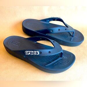 Crocs classic black flip flops women’s size 7